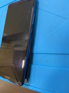 千葉でiPhone修理のEyeSmartのHuaweiバッテリー膨張修理画像
